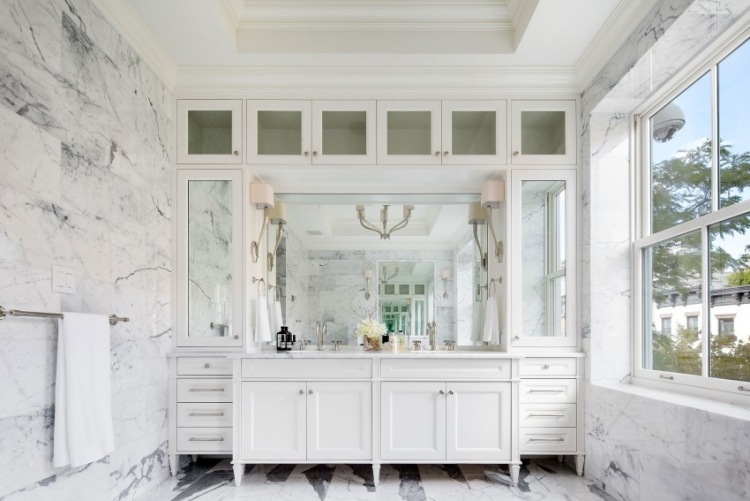 Luxusná kúpeľňa s mramorovou stenou a mozaikovou podlahou Interiérový dizajn-kúpeľňa-mramor-stena-dizajn-mozaiková podlaha-vzor rybia kosť