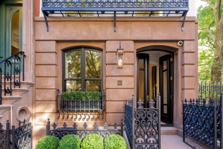 zrekonštruovaný penthouse s neoklasicistickým interiérovým dizajnom-West 22nd Street 460 v New Yorku Rekonštruovaný strešný dom 460 West-22-Street v centre New Yorku