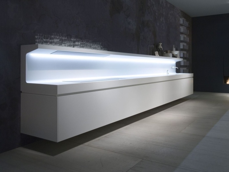 moderný-kuchynský-corian-bezúchytkový-biely-dizajn