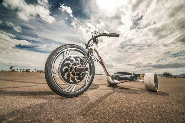 Bicykel elektricky poháňaný podvozok elektromotora nová trojkolka poháňaný podvozok elektromotor nová trojkolka unášaná