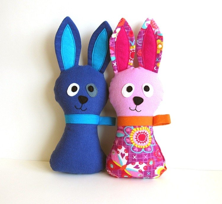 Šitie na Veľkú noc -deti-drotár-zajace-sladké-látkové-farebné-očká