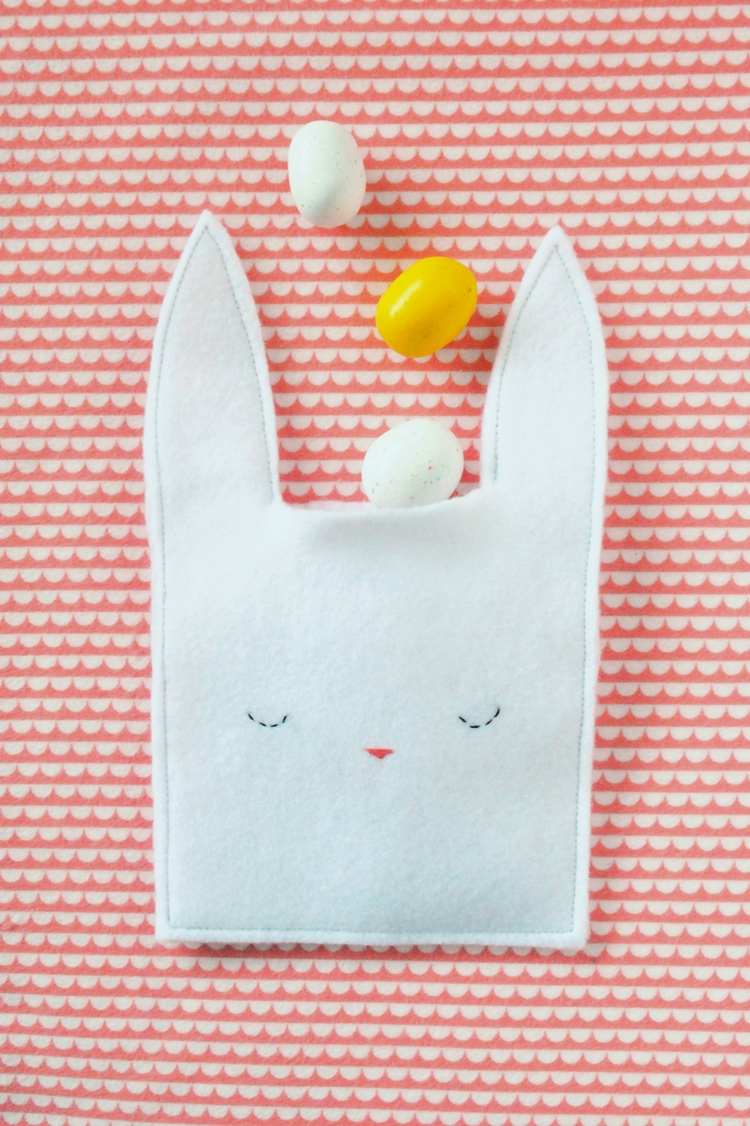 Šitie na Veľkú noc -deti-drotár-králik-biela-plsť-vajíčka-deko-taška