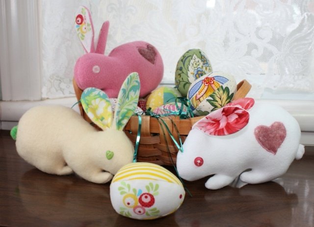 Plyšová hračka nápady na dekoráciu veľkonočného košíka sami