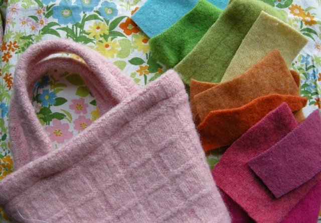 Plstené kvety pripevňujú listy stromov Krok 5