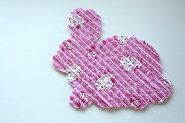 ušiť tkaninu z pravej strany