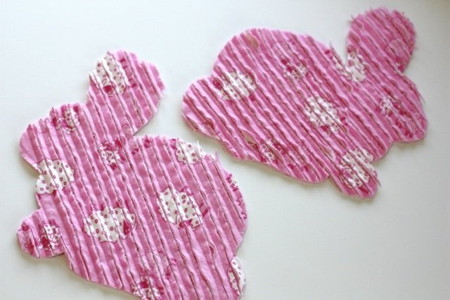 Pokiaľ ide o pravú stranu, dva detaily šijú rýchle nápady