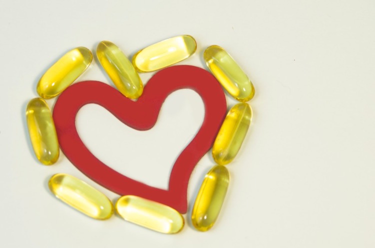 kapsula výživový doplnok vitamín d rybí olej omega 3 mastné kyseliny