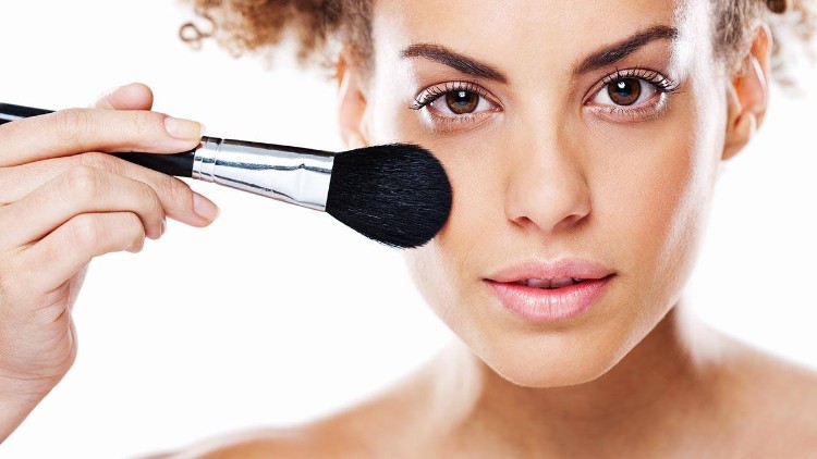 nekomedogénne práškové makeupové výrobky