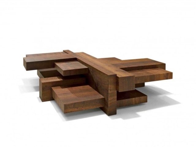 nízky konferenčný stolík z obývačky s dizajnom z masívu dizajnový konferenčný stolík z masívu asymetrický obývacia izba