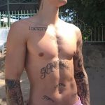 fotografija Nova tetovaža Justina Biebera od 05.12.2017. №009 - Justin Bieber's - tattoo-photo.ru
