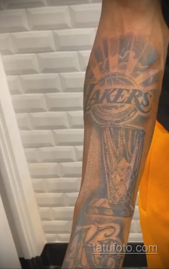 Nova tetovaža repera Snoop Dogga (Snoop Dogg) posvećena Lakersima - fotografija 7