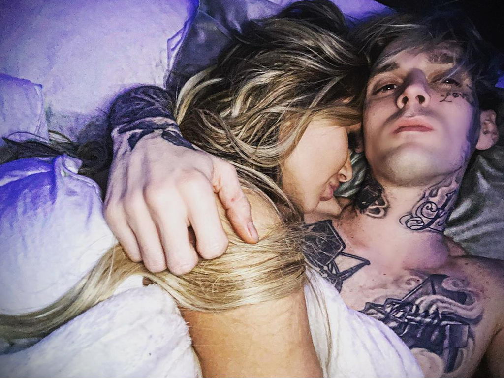 Aaron Carter ima novu tetovažu s imenom svoje djevojke na licu - fotografija za web stranicu 3