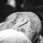 Ny rosetatovering på Travis Barkers ansigt - foto 4