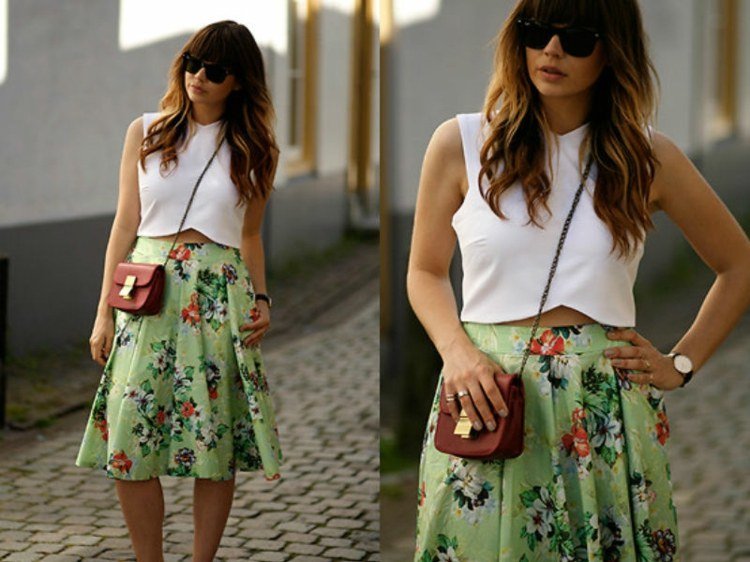 Outfitové tipy s diagonálnymi strihmi tipy-outfit-rock-vysoký pás-zelená-kvetinová-biela-top