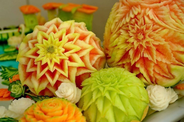 Ovocné rezbárske umenie melónové kvety