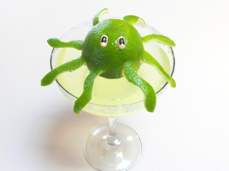 cocktaildekoration-idea-chobotnica-lipa-sklo-pripevnené