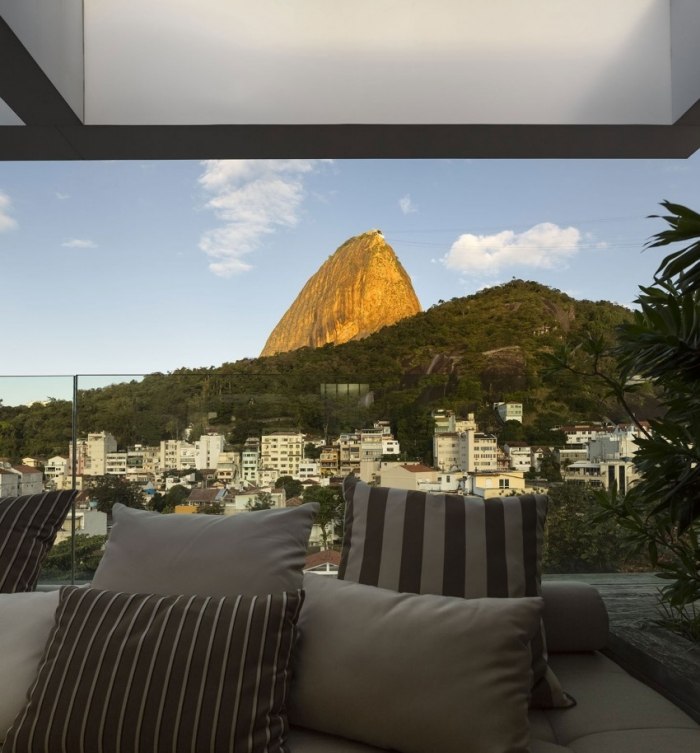 Spectacular-views-of-Rio-de-Janeiro-from-every-room-Urca-penthouse-apartment