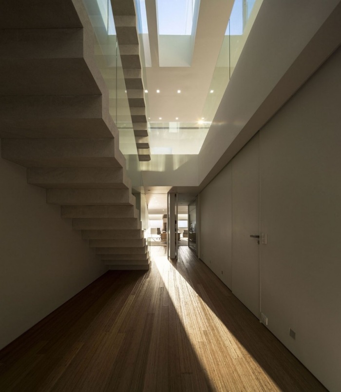 Urca-triplex-apartment-rio-open-space-design-interiérový design