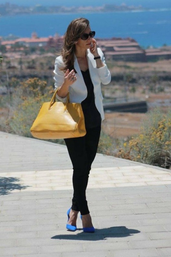 blue-shoes-yellow-bag-Meditterran-view