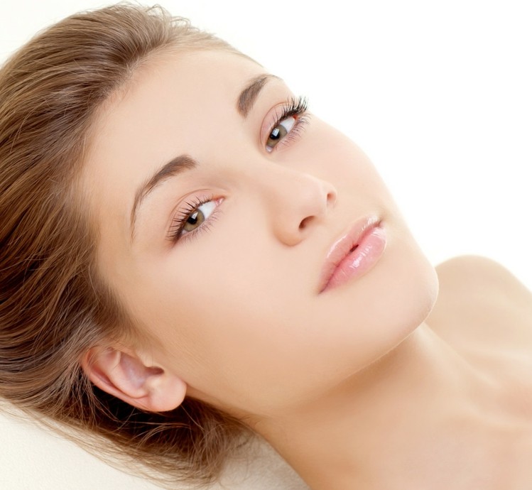 vyzerajte dobre aj bez tipov na líčenie, dámy a starostlivosť o pleť