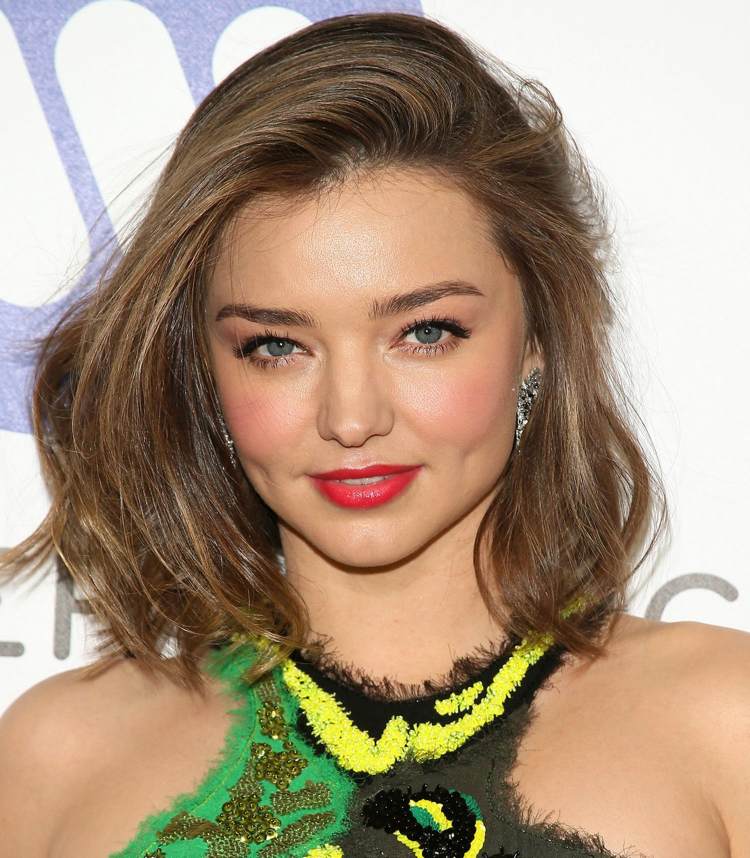 broskyňa z olivovej pokožky Miranda Kerr