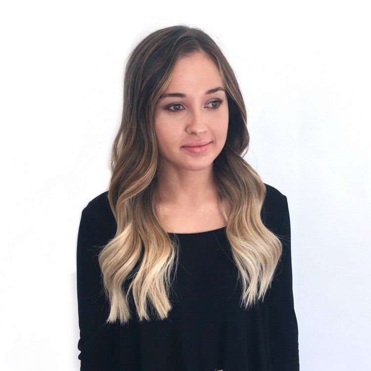 Ombre blond hnedé vlasy-blond-čipky-kučery