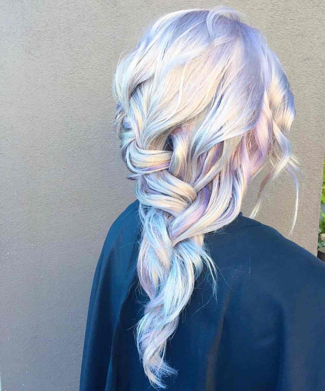 Opal hair fashion trend ženy účesy nápady dlhé vlasy