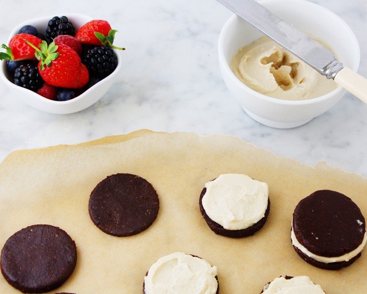 oreo-koláč-urobte si-recept-vegánsko-vegánsky-kešu-krém