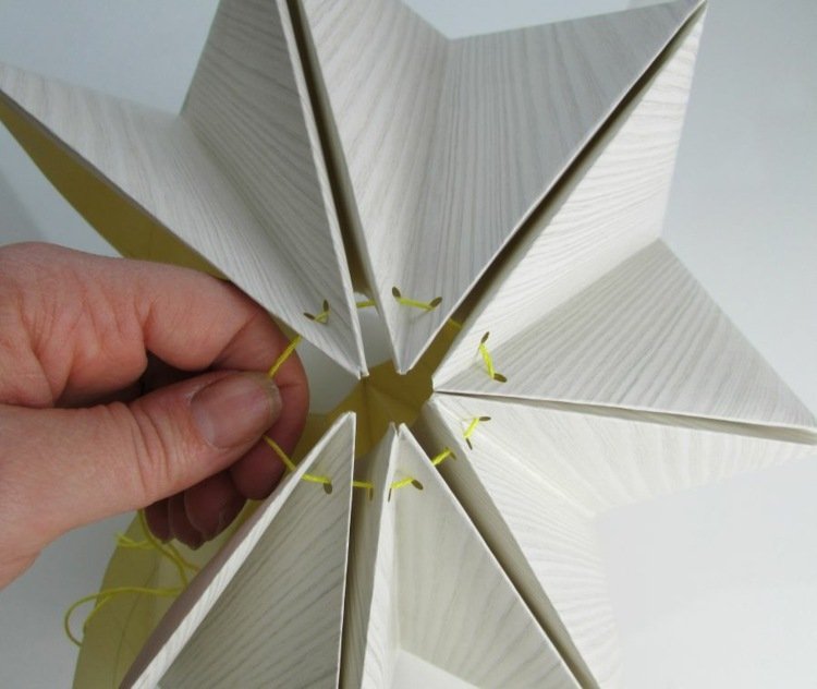 lampa origami kravata šnúra žltá hviezda tvar hubesch