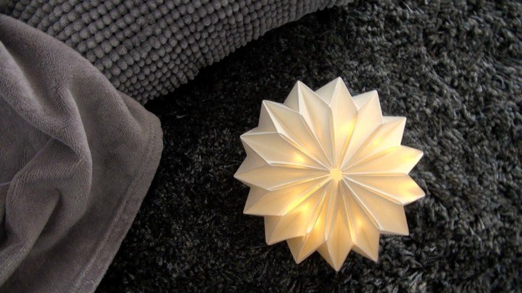 lampa-origami kvety skladací návod hlboký vlasový koberec sivá