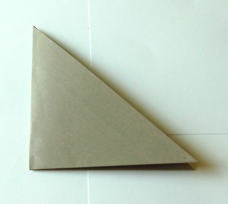 drotár origami zvieratá sivý papierová figúrka psa, krok 3