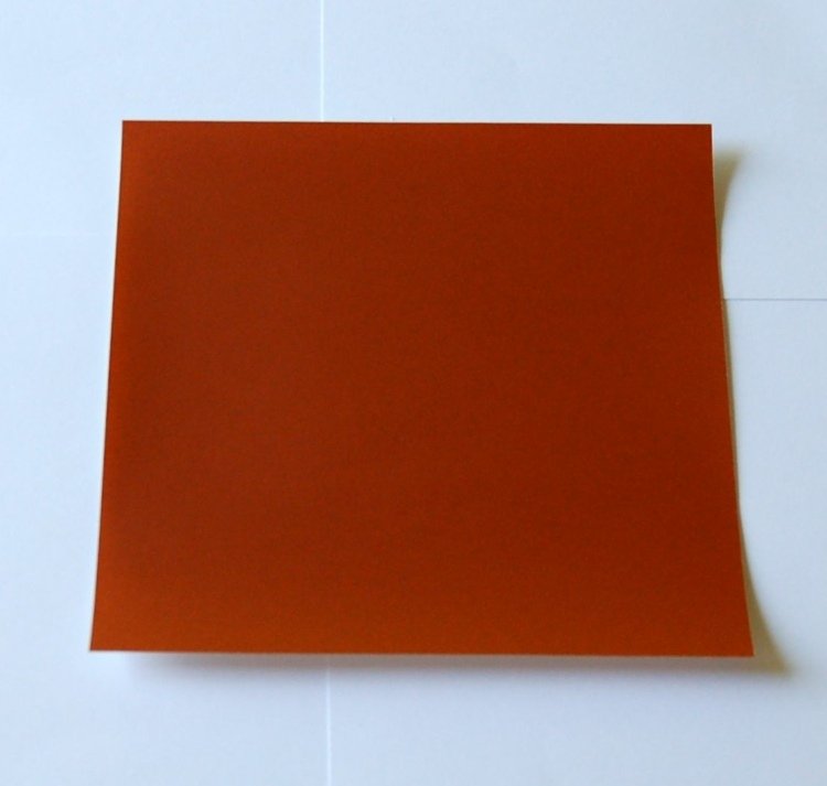 drotár origami zvieratá mačací papier štvorcový hnedý krok 1