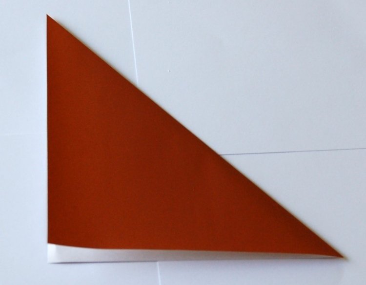 drotár origami zvieratá trojuholníkový záhyb mačka krok 2