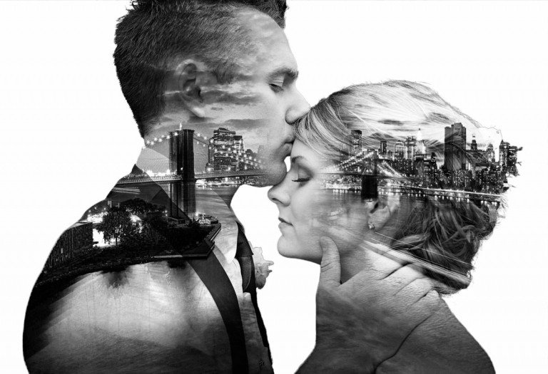 Originálne svadobné fotografie s dvojitou expozíciou - svadobný pár a panoráma s mostom