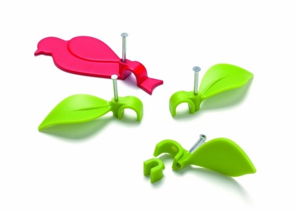 Zvlášť pre káble sú na trhu dekoračné prvky káblové svorky-fix-stena-doma-drotár