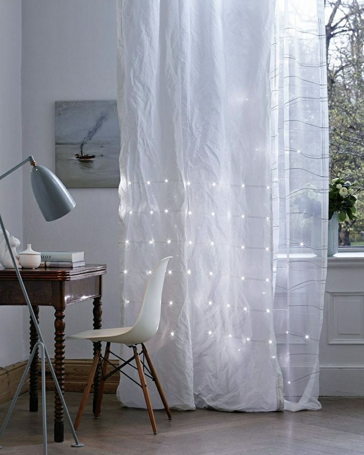 originálny LED osvetľovací záves biely idea desk vintage