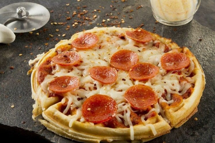 Recepty na oblátku - pizza s hotovým alebo domácim cestom