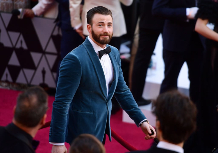 Pánske oblečenie Blue Suit Chris Evans Oscary 2019