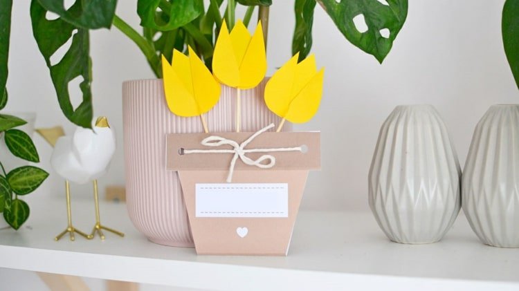 Veľkonočných nápadov na rozdávanie - Cool 3D blahoželanie k otvoreniu Veľkej noci