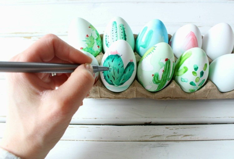 Nápad na maľovanie akvarelových kaktusov na veľkonočné vajíčka