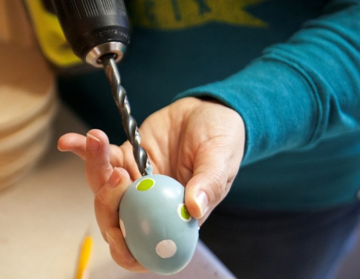 plastové vajíčko veľkonočné vŕtačky diy nápad darček