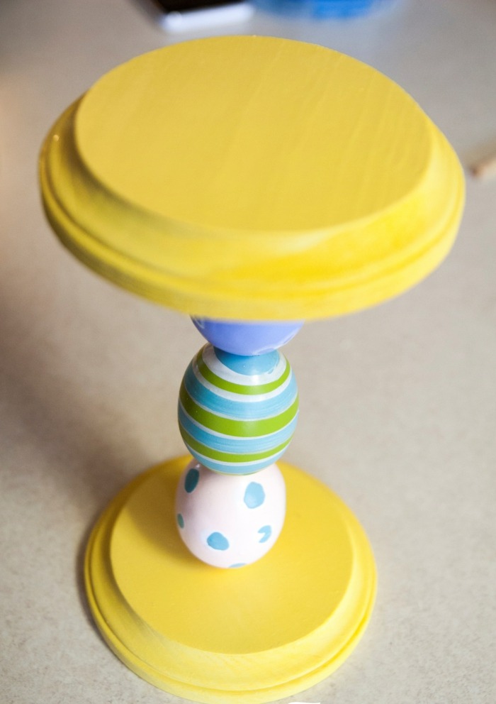 farba na svietnik farebný nápad na darček pre domácich majstrov