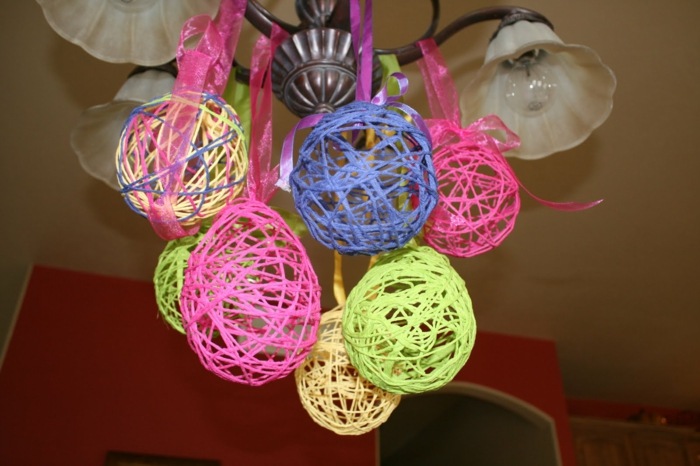 darčeky veľkonočné vajíčka lampová priadza špagátik farebný drotár