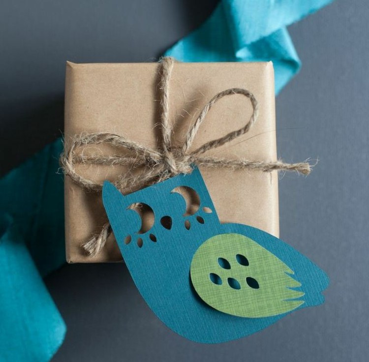 balenie-veľkonočné darčeky-sova-papier-sign-blahoželanie-béžová-baliaca-papierová priadza