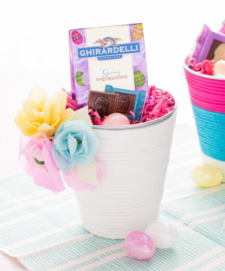 drotár-veľkonočný košík-jednoduché-elegantné-dekorácie-biele vedro