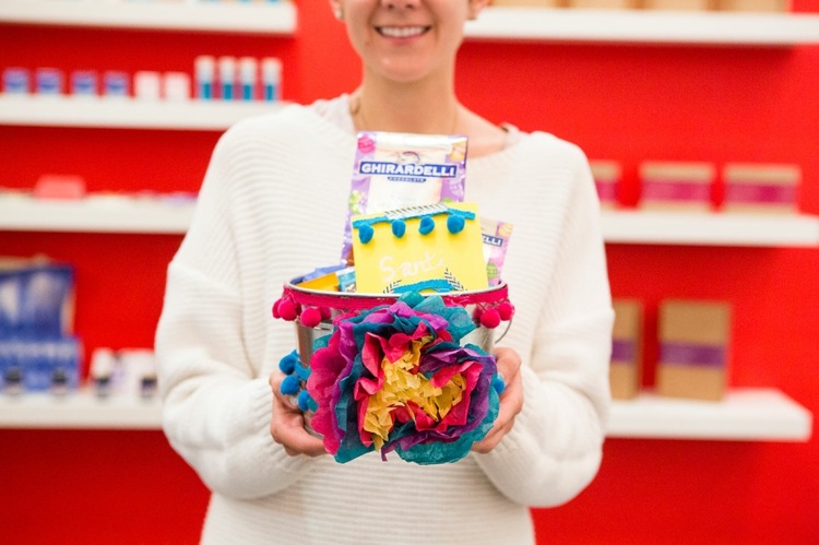 tinker-easter-basket-party-idea-karneval-kvet-brazílsky štýl