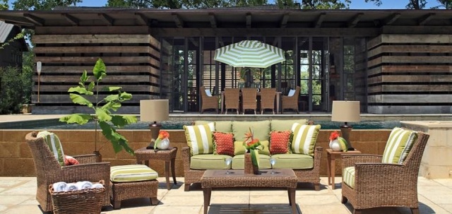 vonkajší vankúš pruhy bočné stolíky svieže zelené detaily nábytkové vankúše pruhy odkladacie stolíky svieže zelené detaily