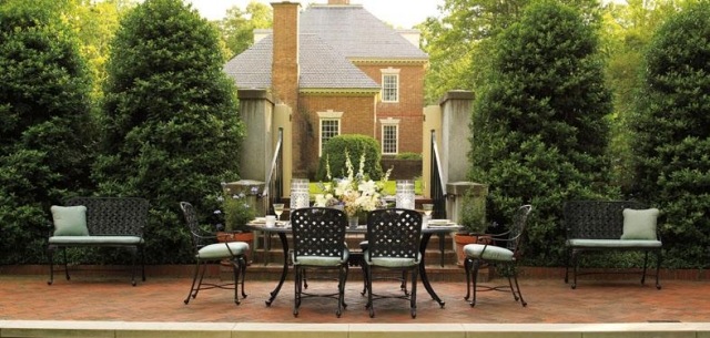 vonku zriadili dva kusy zeleného krajinného dvora lavica na nábytok dva kusy dvorku zelenej krajiny