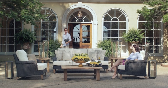 vonkajšia váza stôl kreslo pohovka žena muž nábytok lampáš váza stôl kreslo sedačka žena