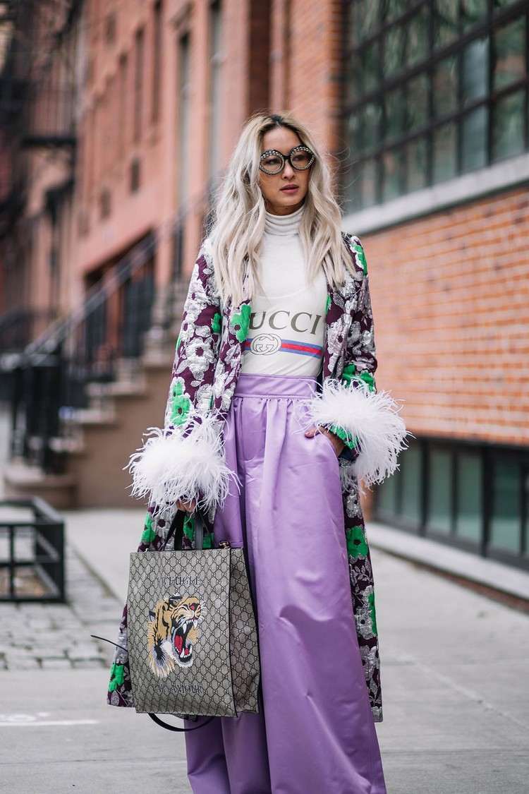 Široké nohavicové trendy trendy oblečenie na jar 2021